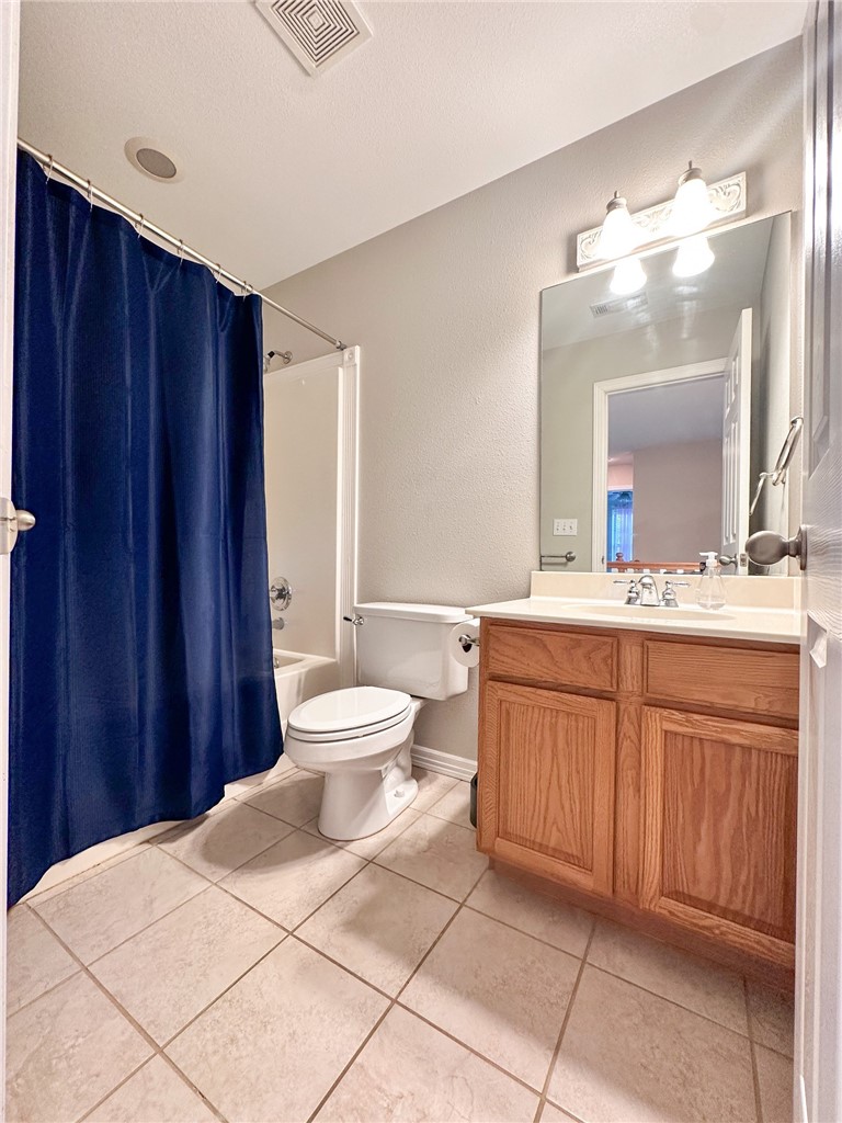 6140 W Pleasant Drive