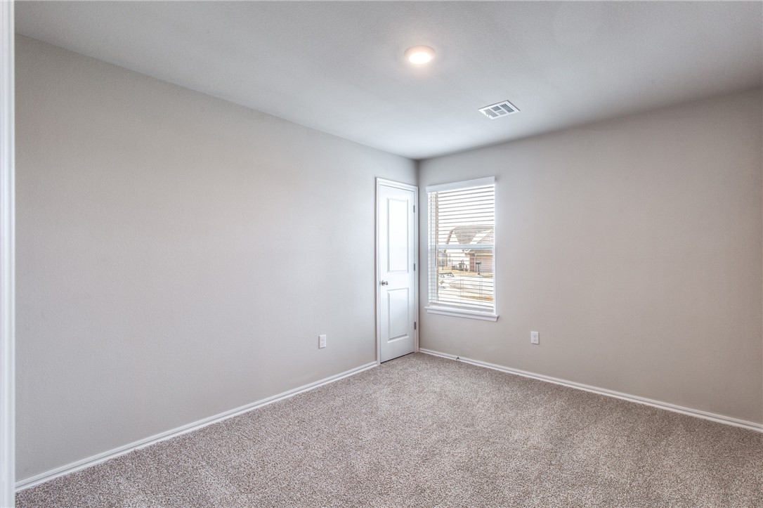 405 NW Bellflower Street