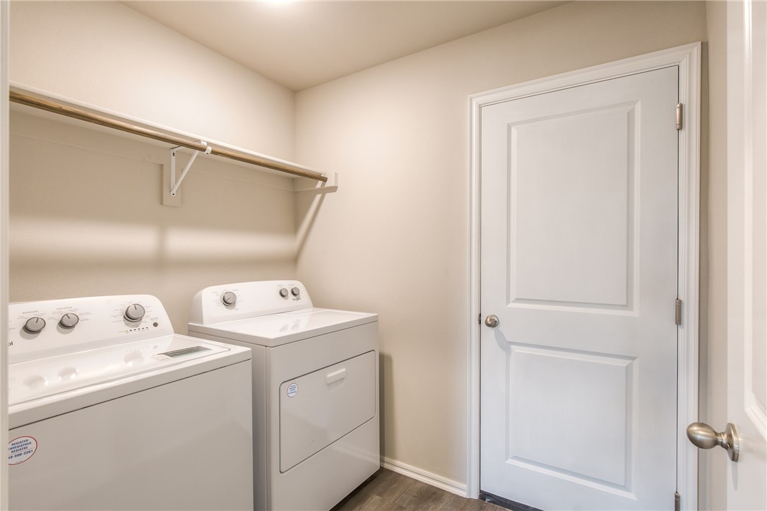 405 NW Bellflower Street