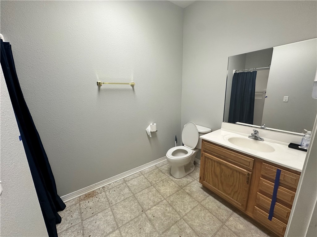 1803 SW Regional Airport Boulevard #9