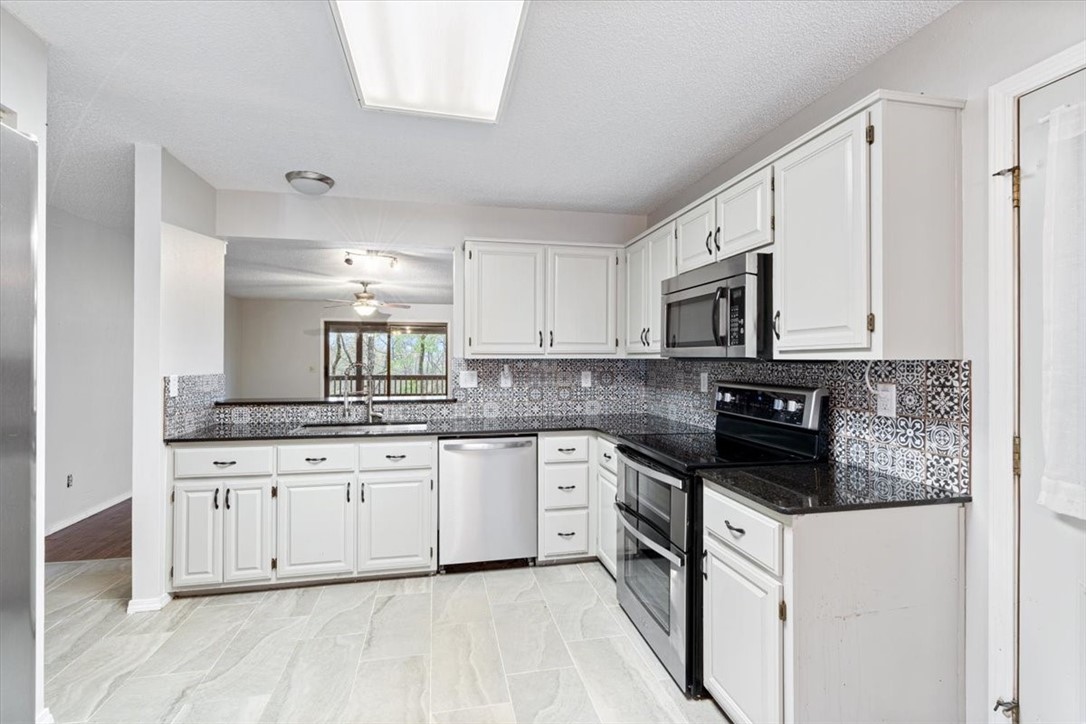 3 Rayburn Lane