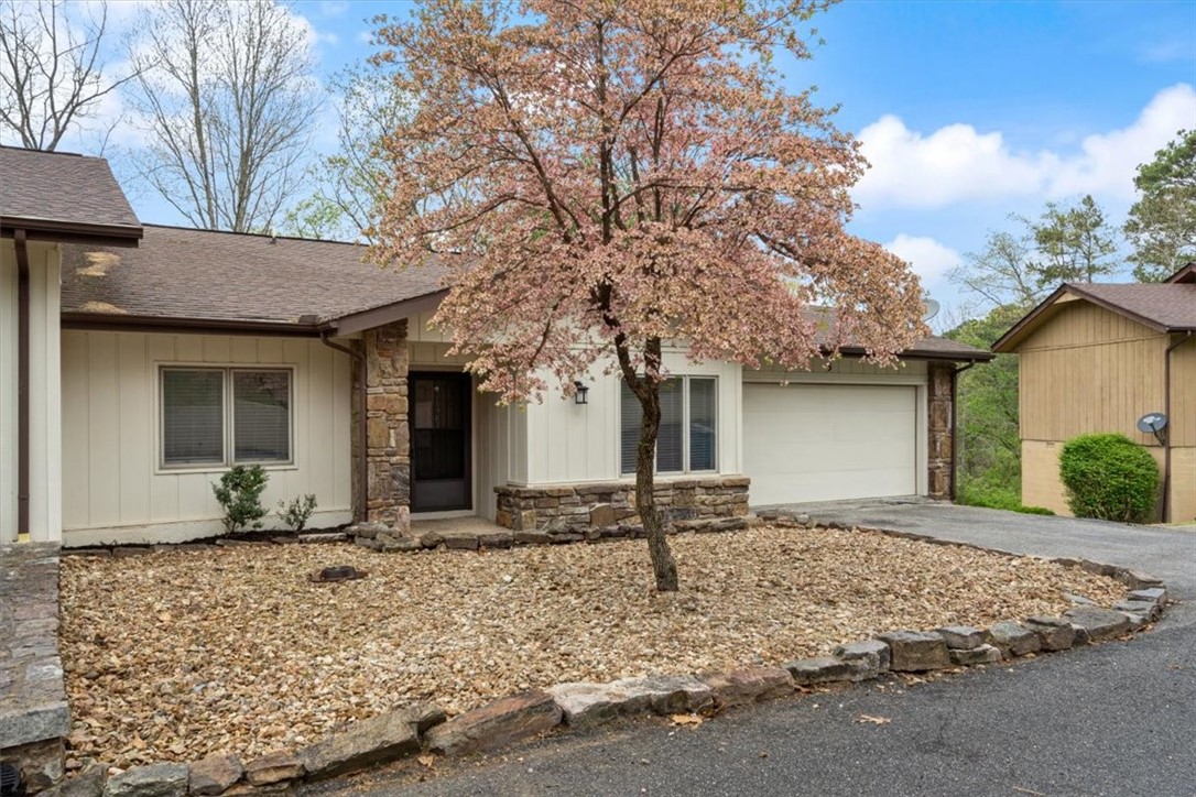 3 Rayburn Lane