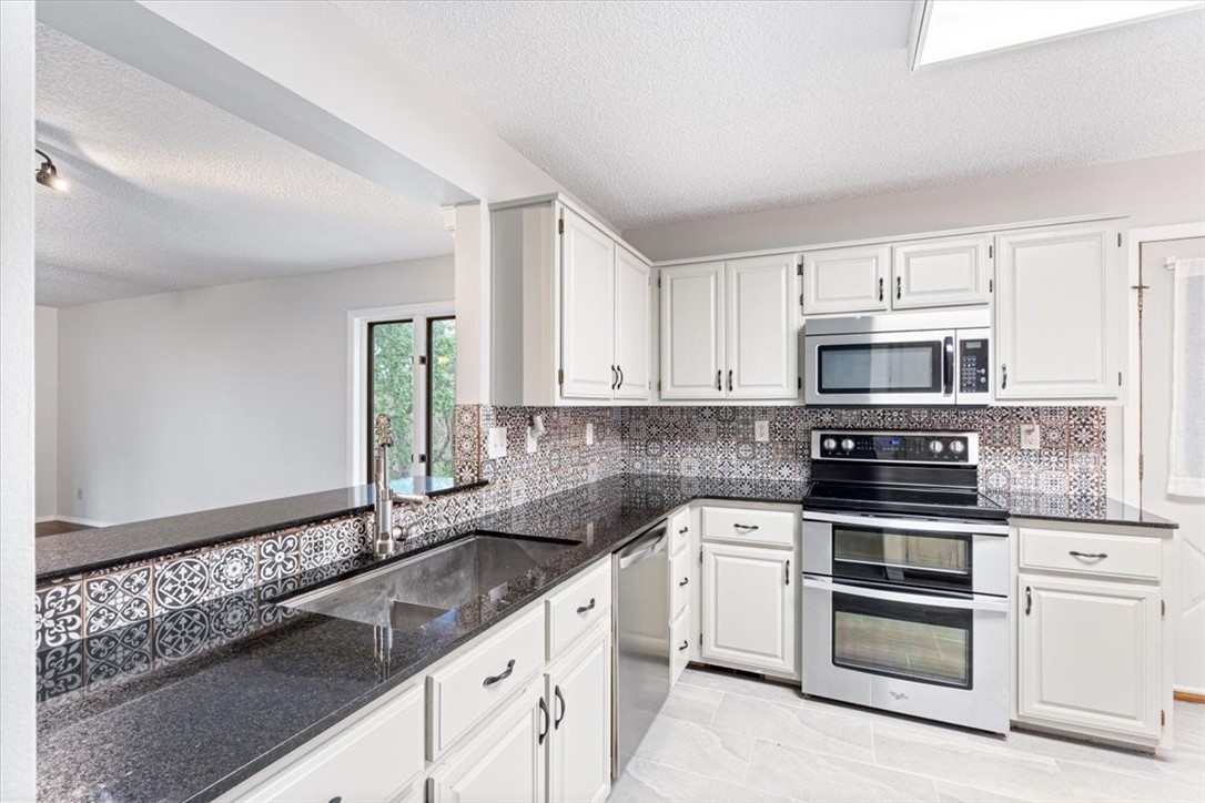 3 Rayburn Lane