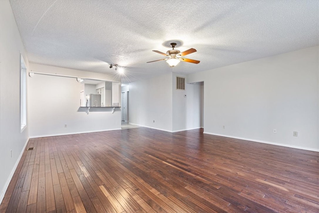 3 Rayburn Lane