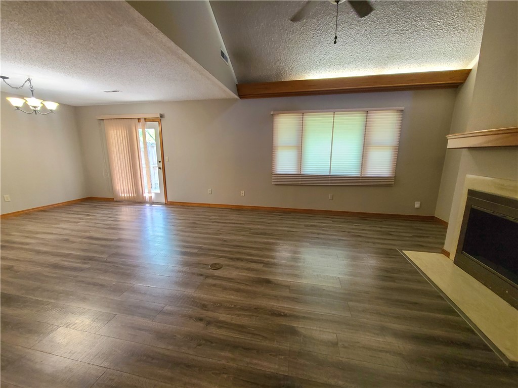 1020 W Cypress Street 2