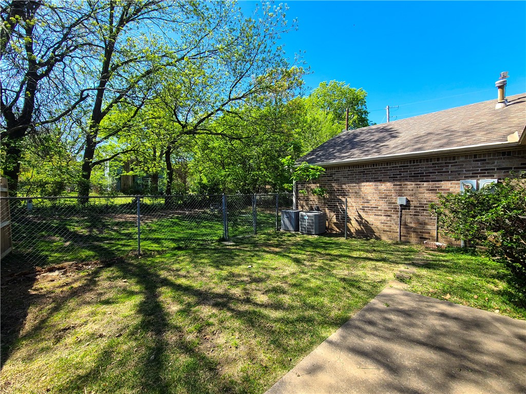 1020 W Cypress Street 2