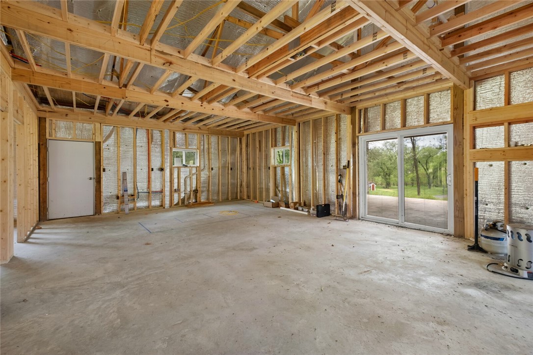 1410 N Crestview Road