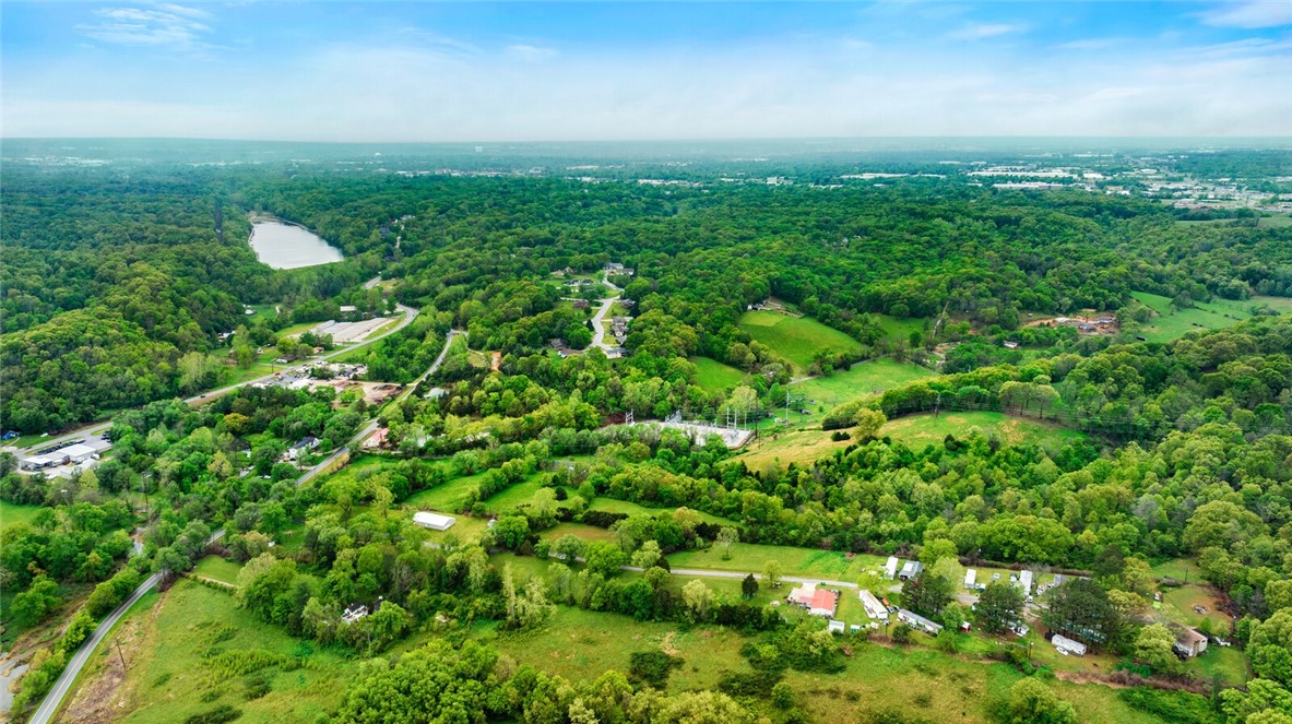 1410 N Crestview Road