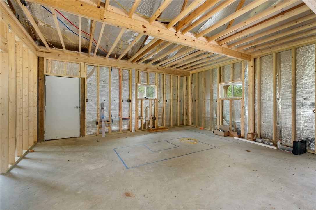 1410 N Crestview Road