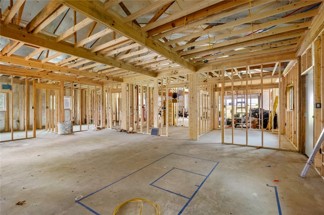 1410 N Crestview Road