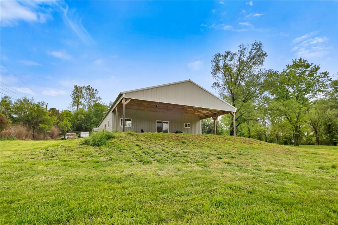 1410 N Crestview Road