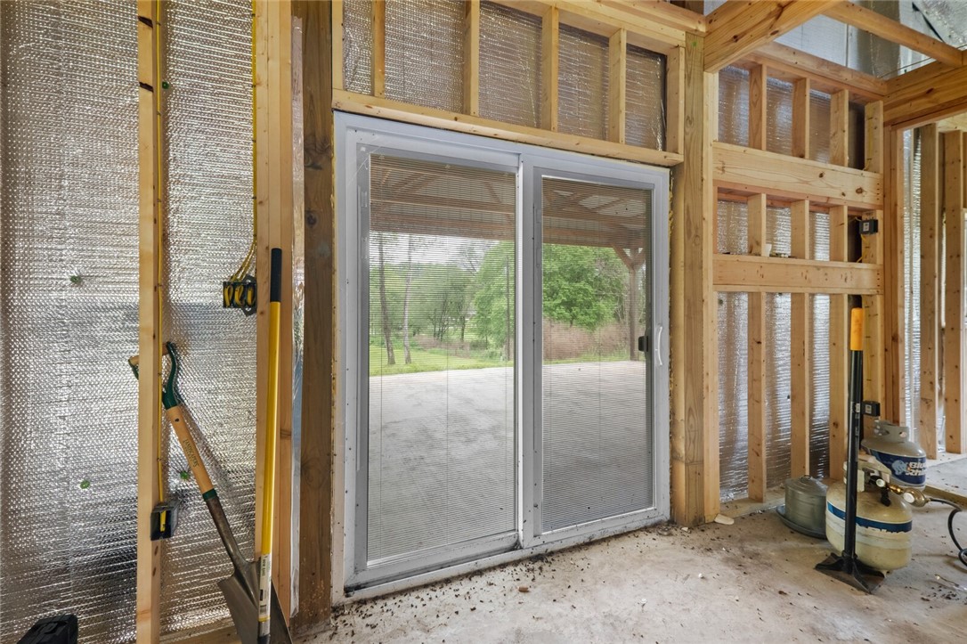 1410 N Crestview Road