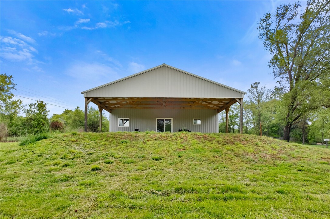 1410 N Crestview Road