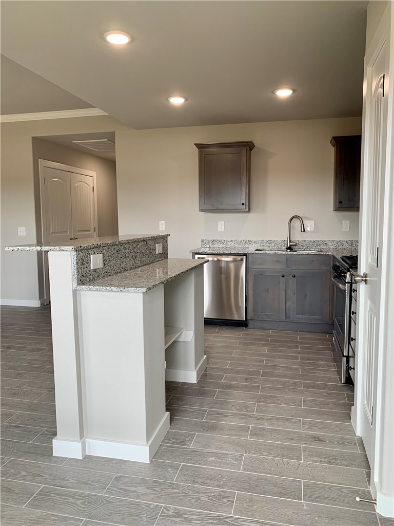 430 Red Robin Street