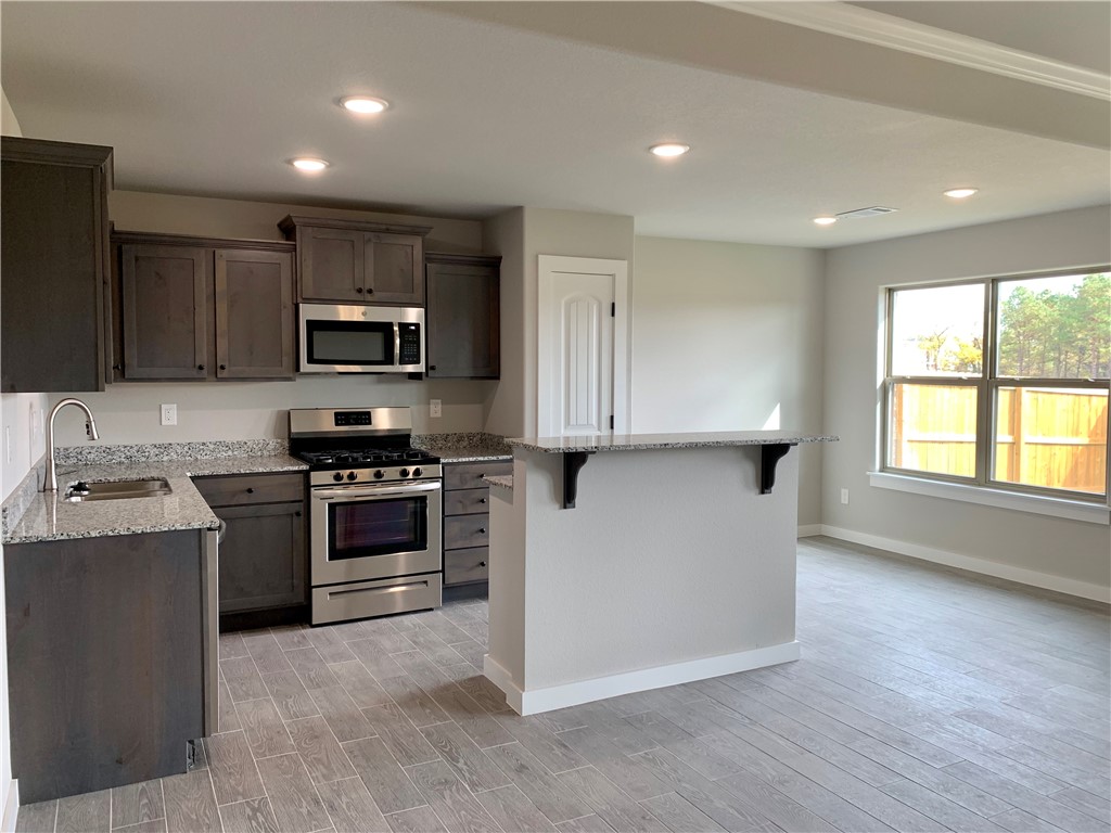 430 Red Robin Street