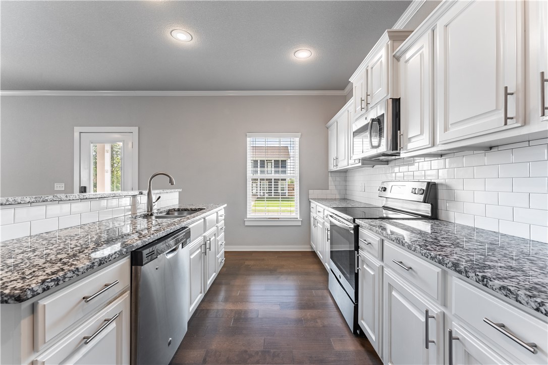 3809 SW Peachwood Drive