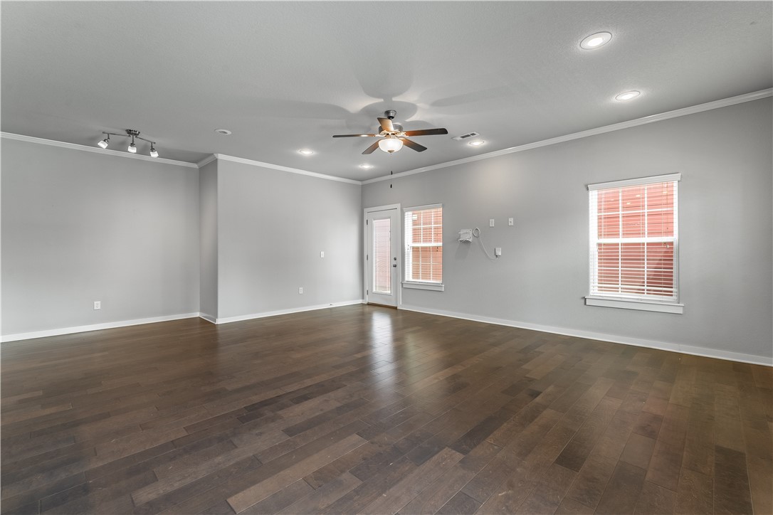 3809 SW Peachwood Drive