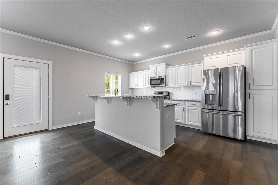 3809 SW Peachwood Drive