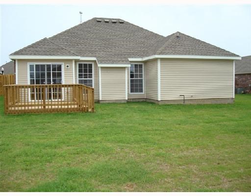 2205 SW Huntwick Avenue