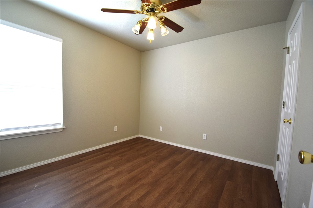 815 SW Tunbridge Drive