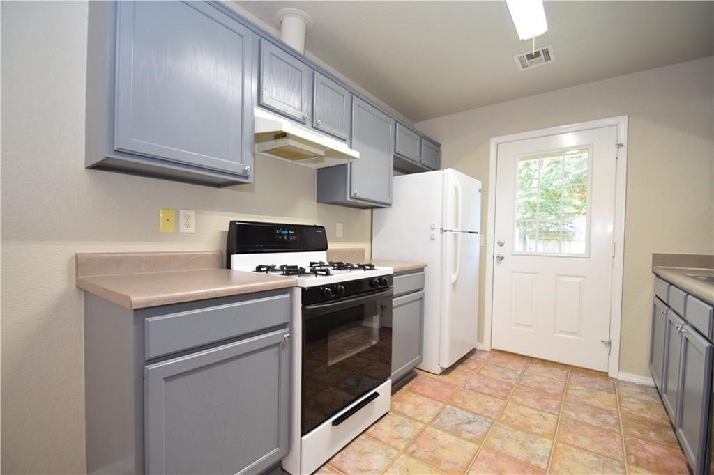 815 SW Tunbridge Drive