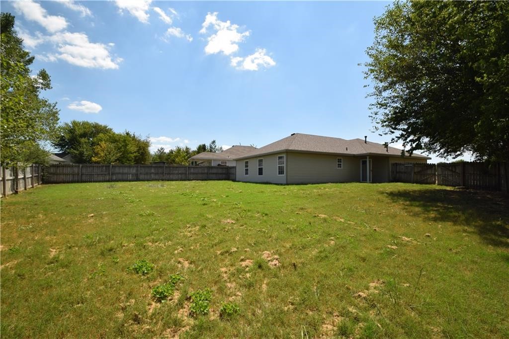 815 SW Tunbridge Drive