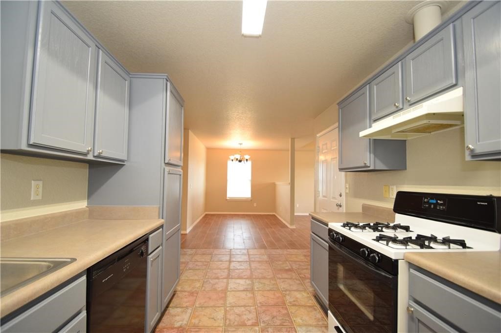 815 SW Tunbridge Drive