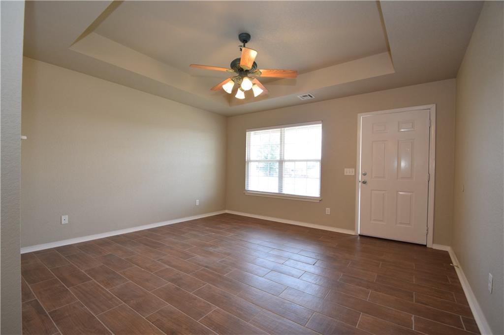 815 SW Tunbridge Drive