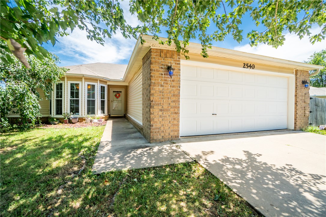 2540 W M B Franklin Avenue