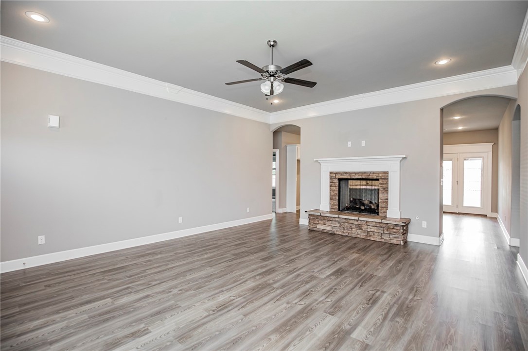 870 Bob Glen Circle