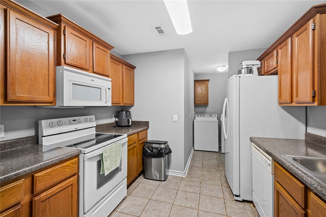 805 Eagle Crest