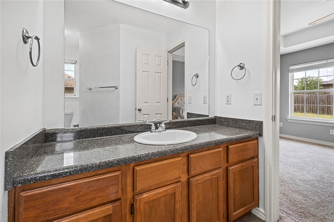 805 Eagle Crest