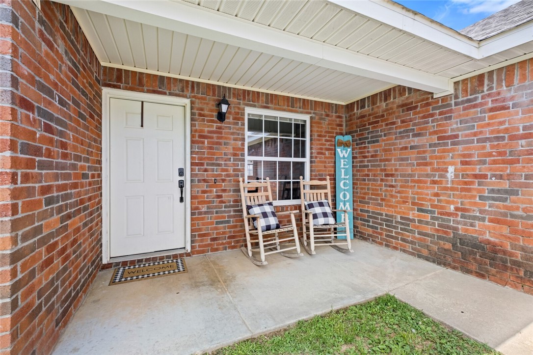 805 Eagle Crest
