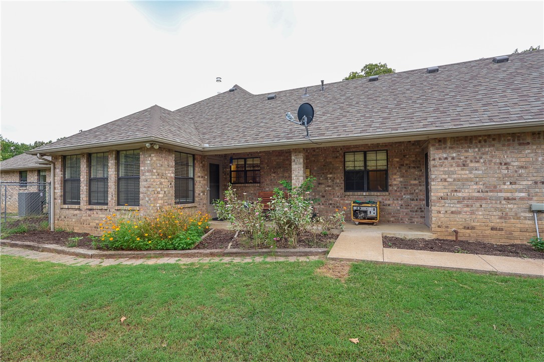 321 NW Highfill Ridge Road