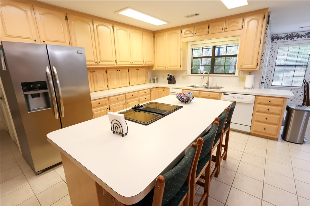 321 NW Highfill Ridge Road