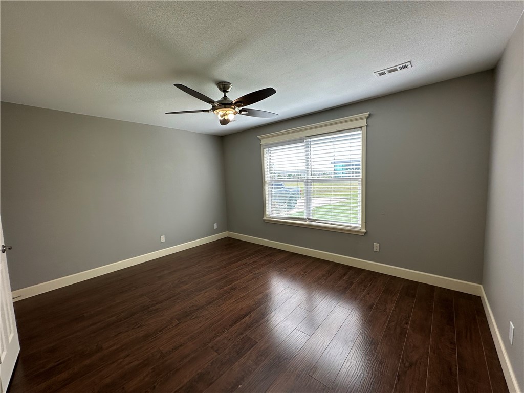 4855 SW Regional Airport Boulevard