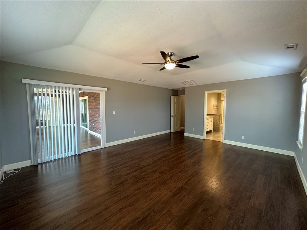 4855 SW Regional Airport Boulevard