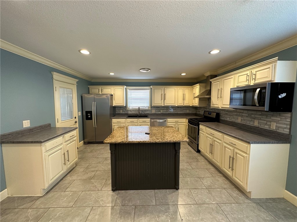 4855 SW Regional Airport Boulevard