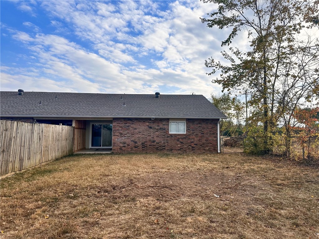 1125 W Persimmon Street B