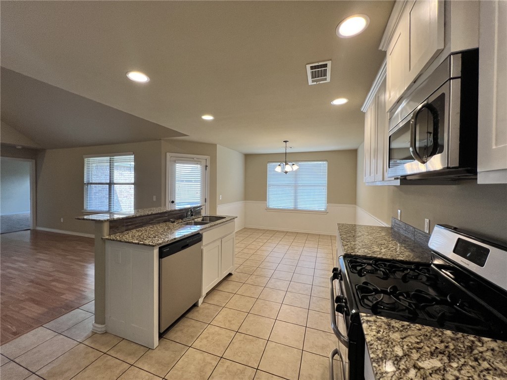 901 SW Pure Globe Street