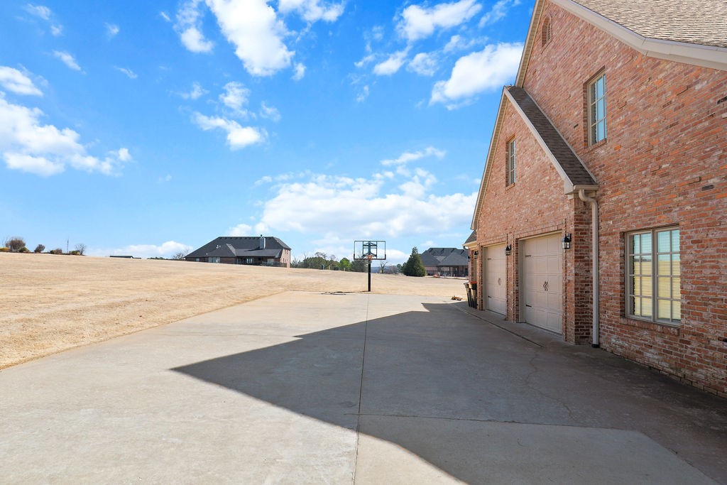 4508 Midnight Drive