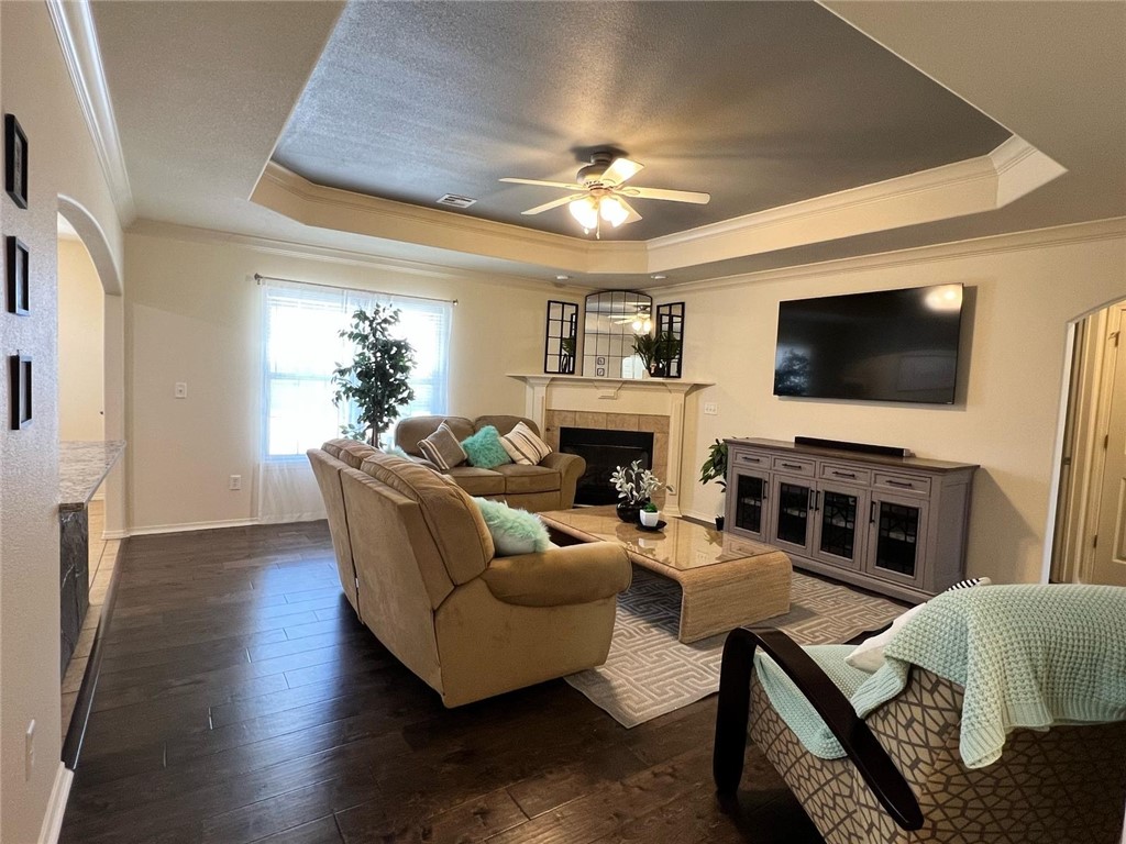 4305 SW Limestone Avenue