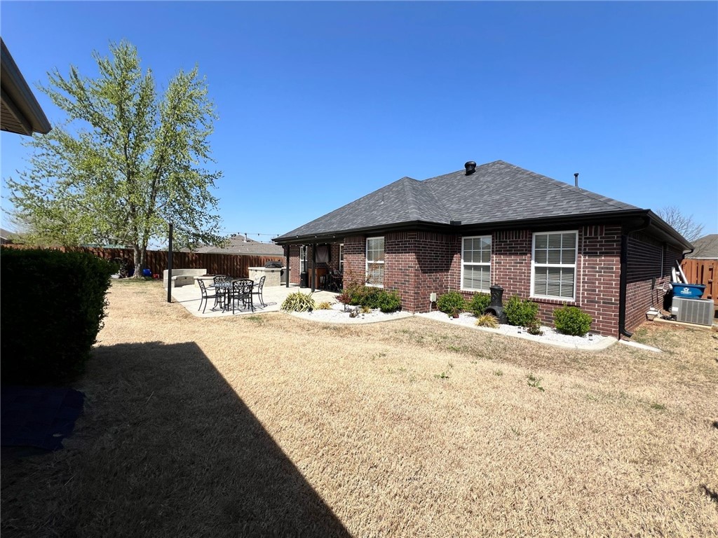 4305 SW Limestone Avenue