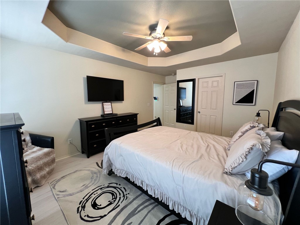 4305 SW Limestone Avenue