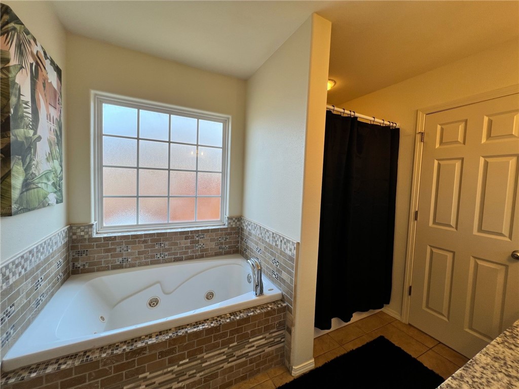 4305 SW Limestone Avenue