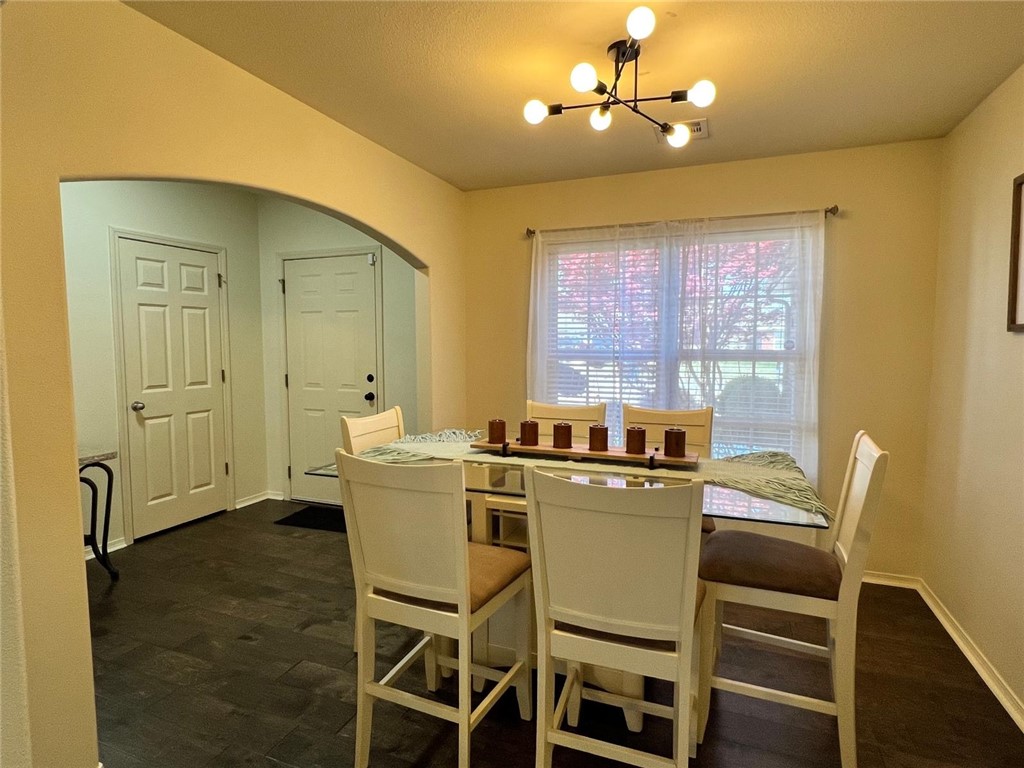 4305 SW Limestone Avenue