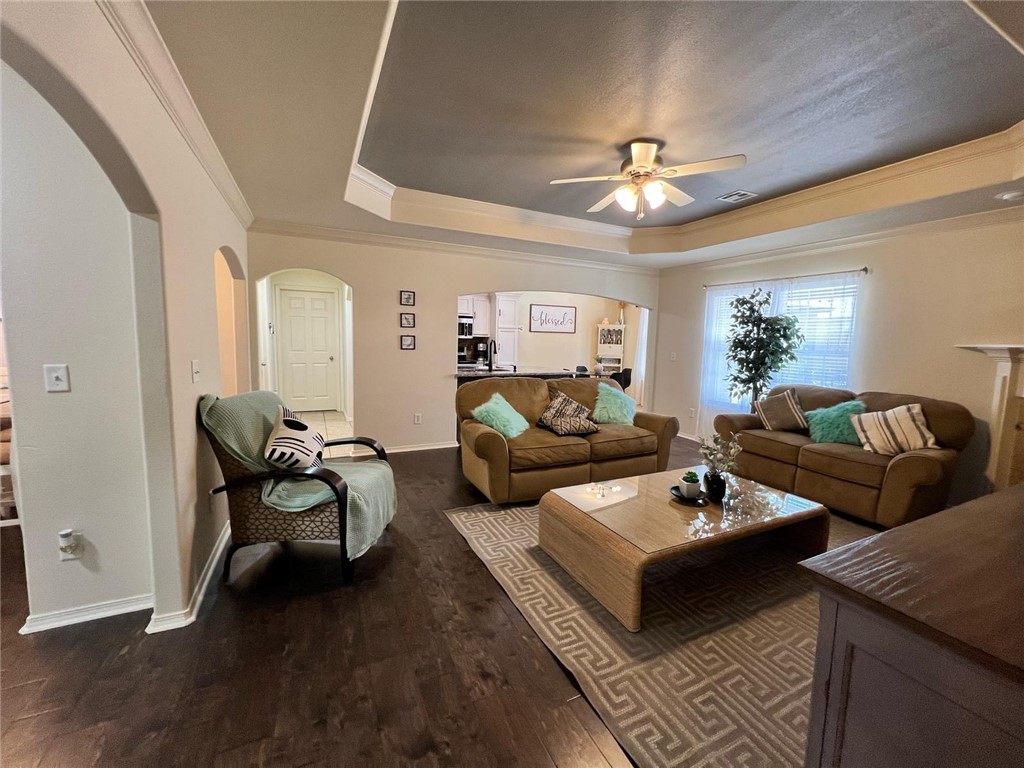 4305 SW Limestone Avenue