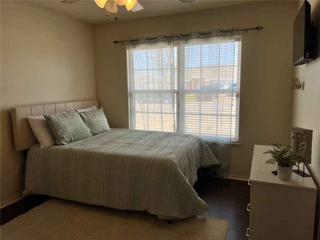 4305 SW Limestone Avenue