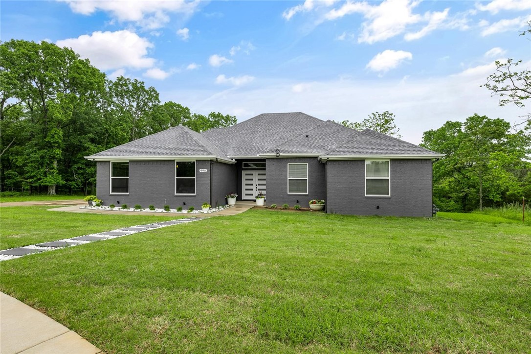 901 Red Cedar Place