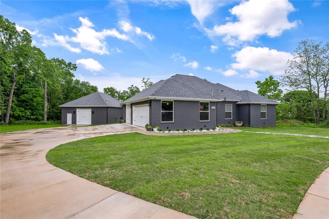 901 Red Cedar Place